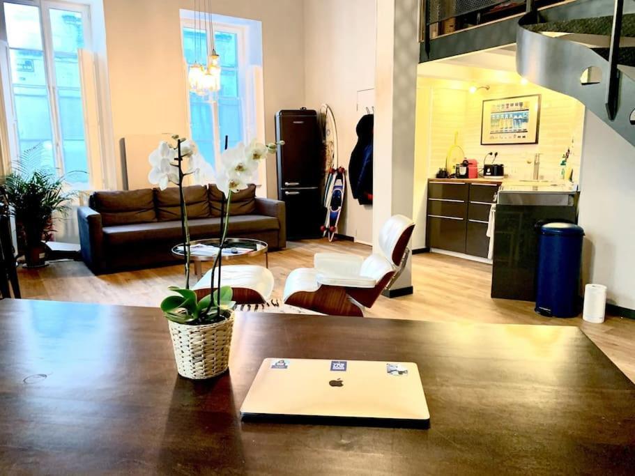 Charming Apartment In The Chartrons District Бордо Экстерьер фото